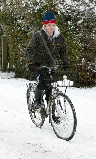 Tom Goodger with snowballs in basket, South park, Oxford.
Pic: Antony Moore