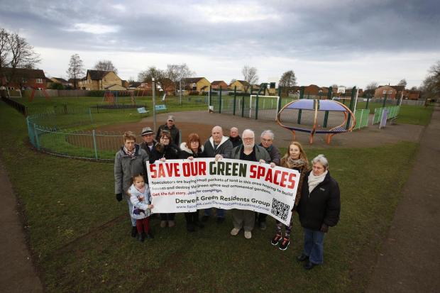 People who live in Derwent Green in Bicester are worried that land will get snapped up at auction next week.
12/02/2022
Picture by Ed Nix