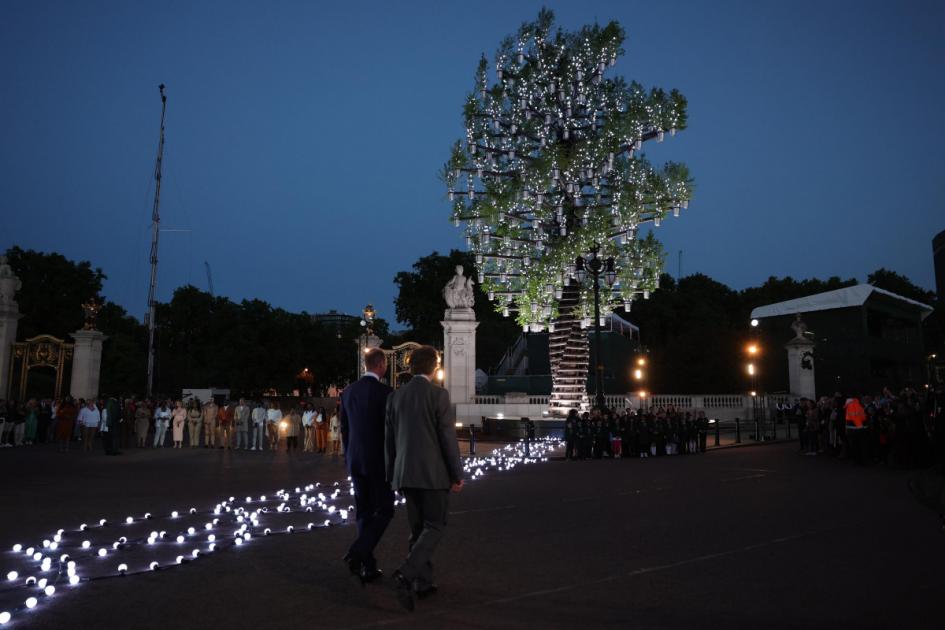 Platinum Jubilee sculpture trees to be planted across the UK in honor of the Queen