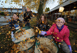 Bicester Community College pupils give school a makeover